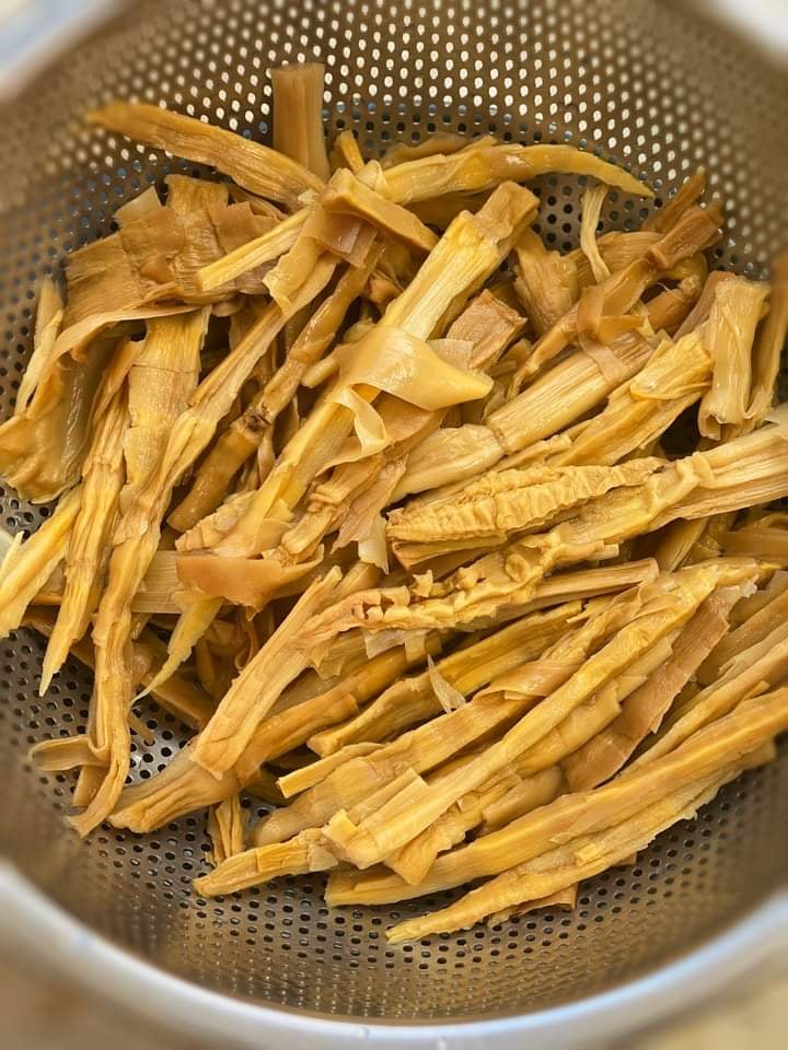 Măng le rừng sấy khô